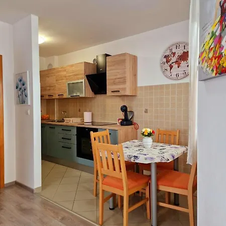 Luka Apartment Pula